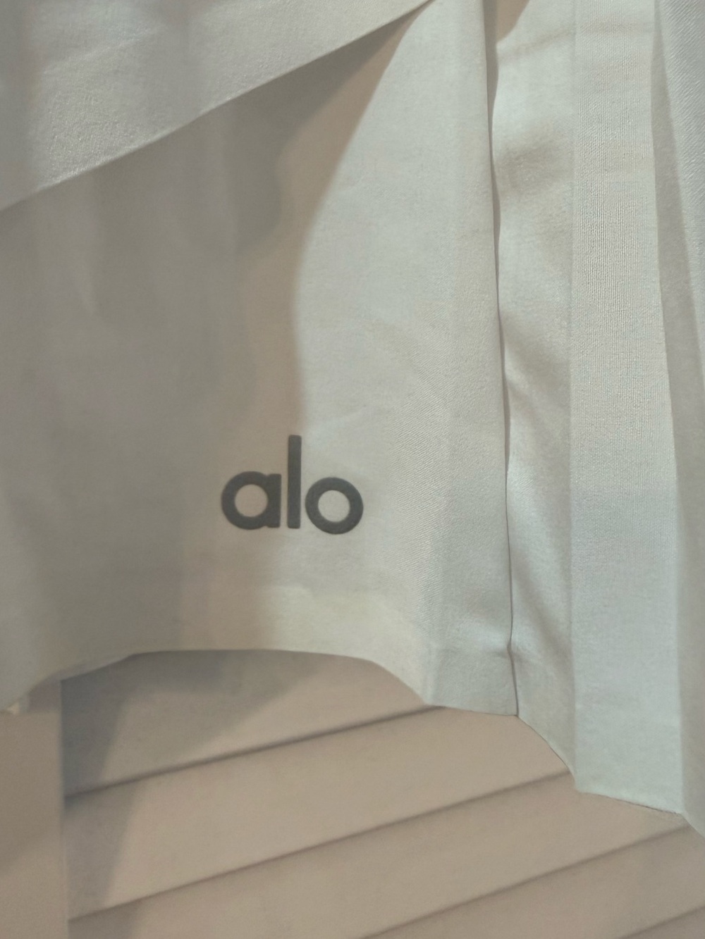 🤍ALO Yoga White Pleated Wrap Tennis Skort🤍 - Picture 5 of 8